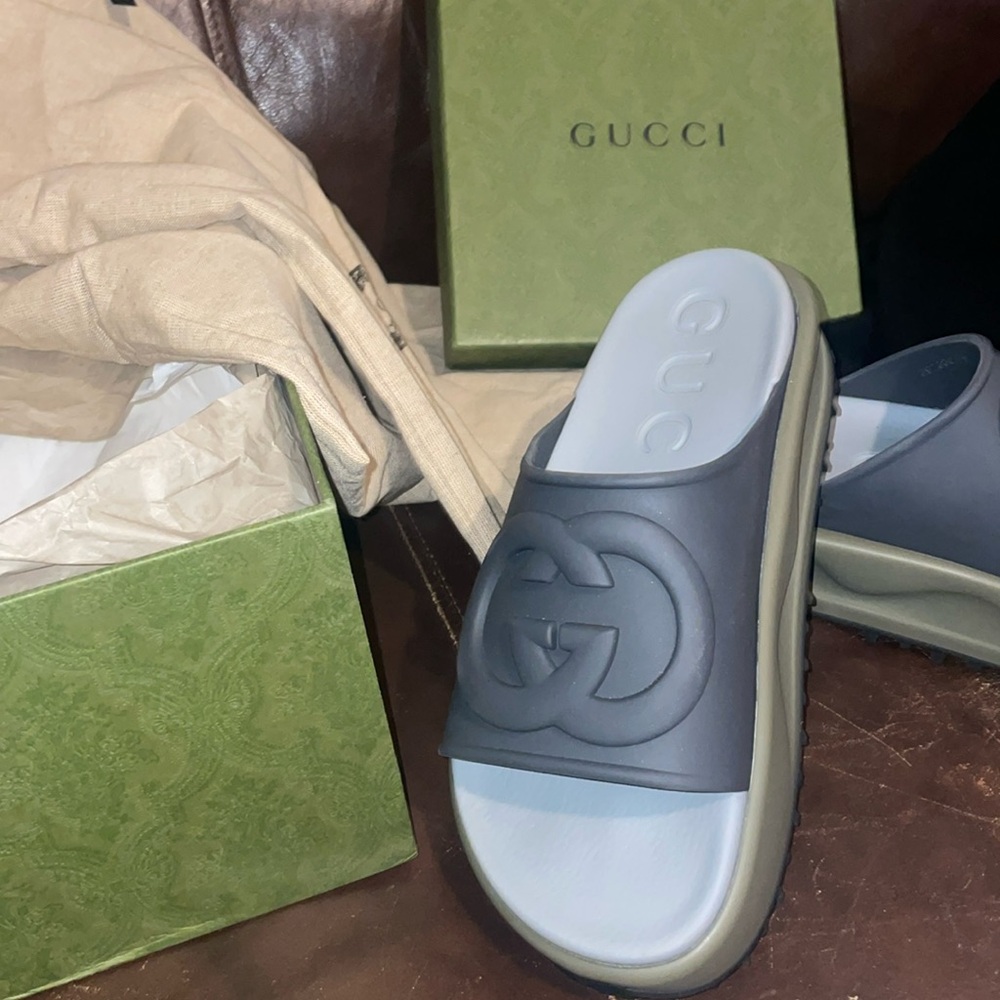 New Gucci women’s 2024 platform slides